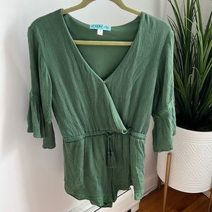 Francesca’s Dina Be Romper size M